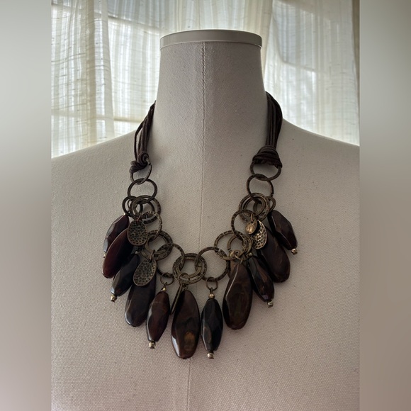 Jewelry - BOGO Brown Beaded Statement Necklace